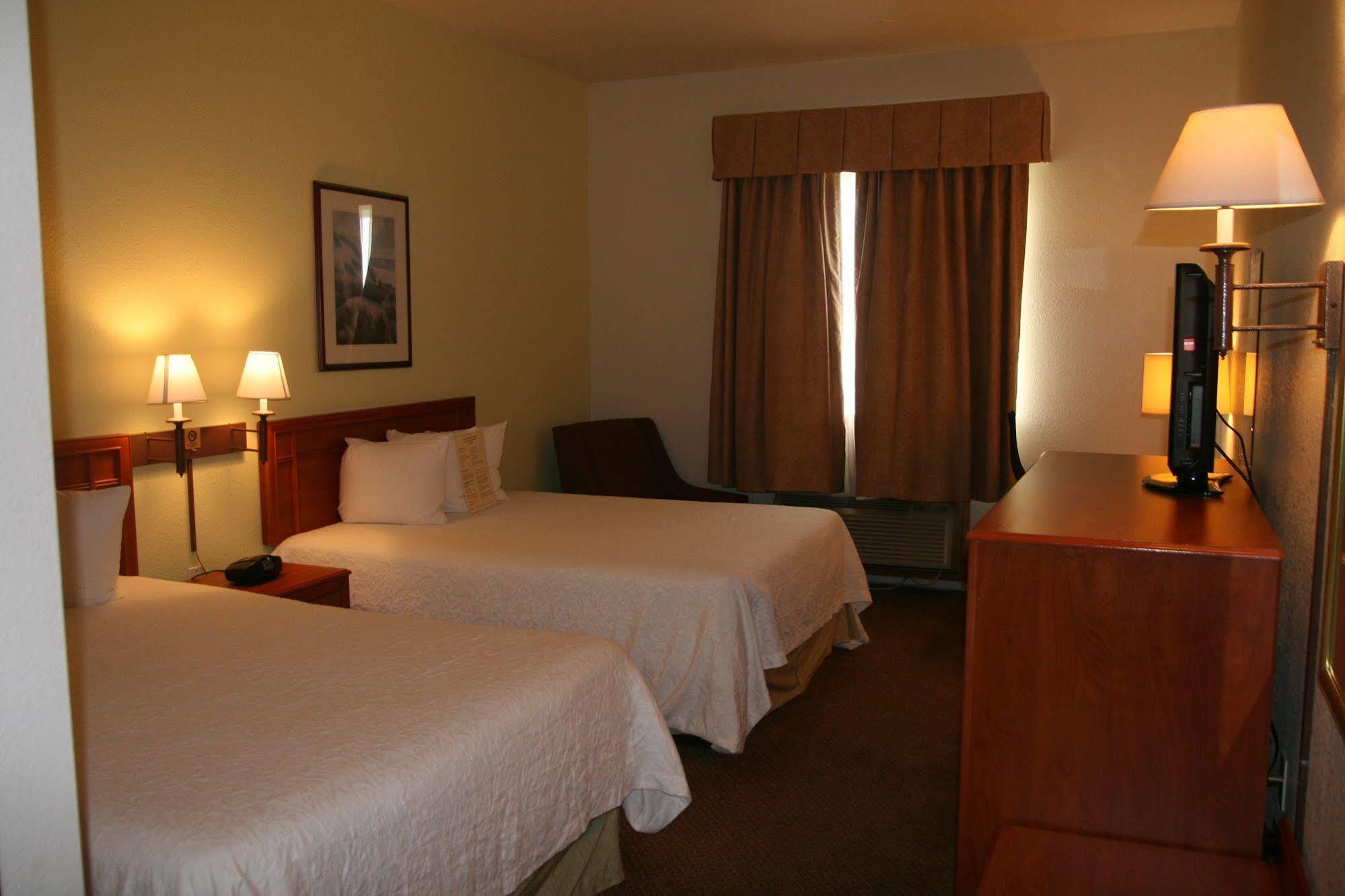 Oceanfront Lodge Crescent City Exterior photo